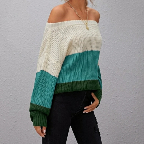 Oversize Sweater - Picture 2 of 5